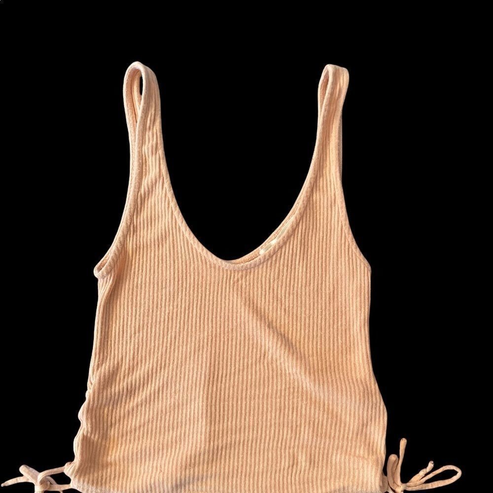 Ladies crop top urban outfitters size M
